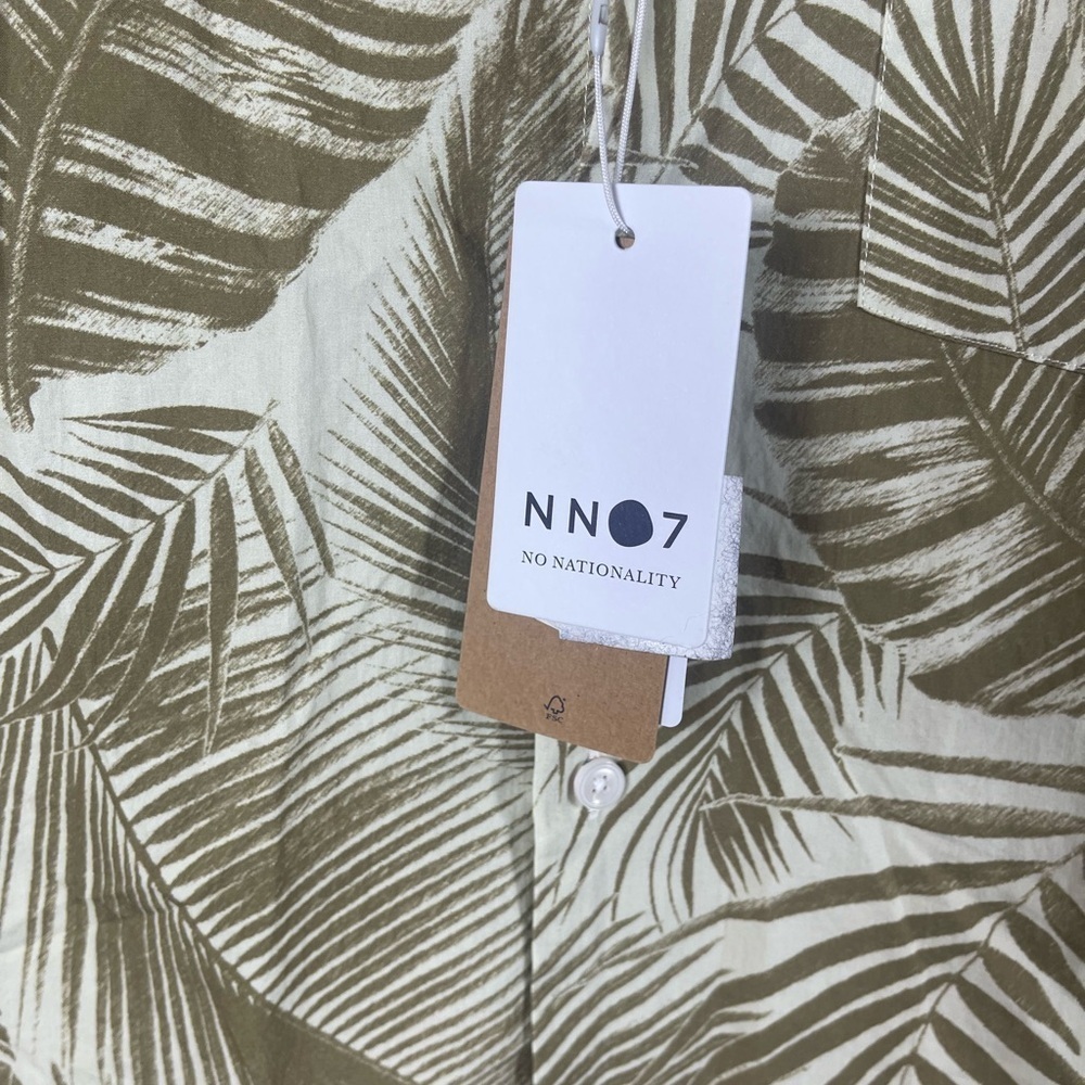 NNO7 No Nationality Button Up Gray ShortSleeve Men'Tropical Leaf Print Shirt XXL - Picture 8 of 9